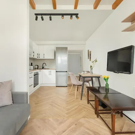 Apartamento Spacious For 11 With 5 Bedrooms In By Renters *